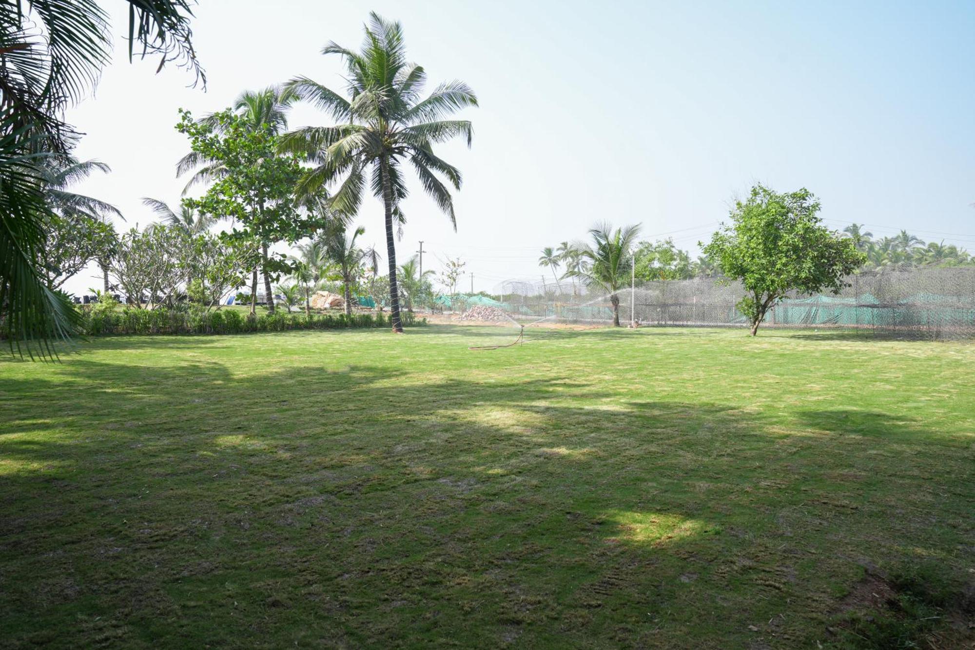 Regenta Beach House Resort, Goa Бенаулим Екстериор снимка