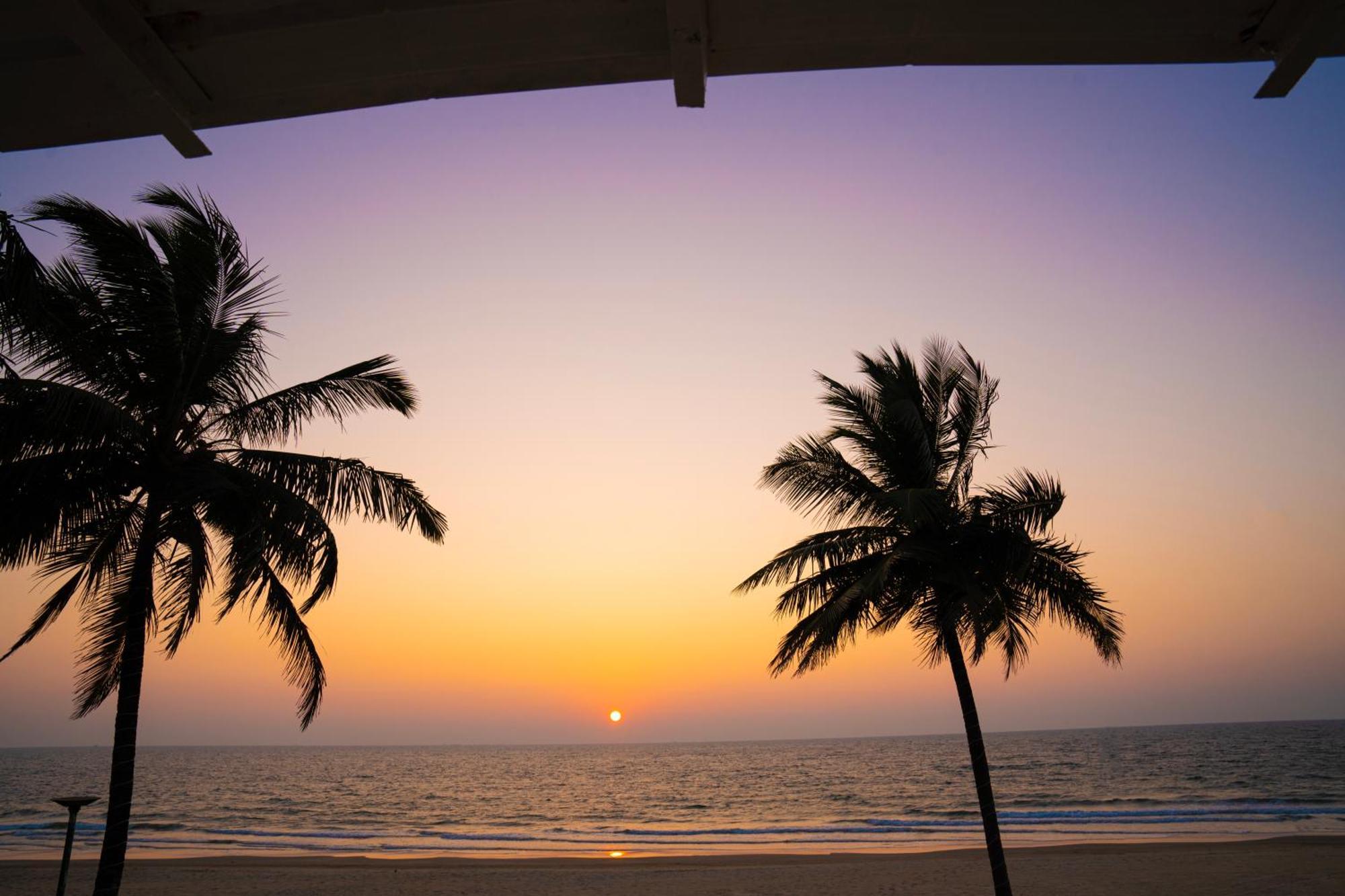 Regenta Beach House Resort, Goa Бенаулим Екстериор снимка