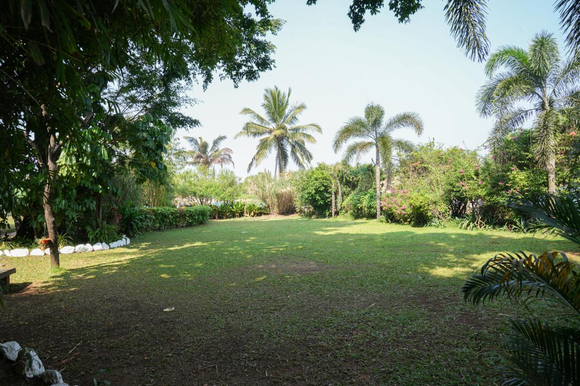 Regenta Beach House Resort, Goa Бенаулим Екстериор снимка