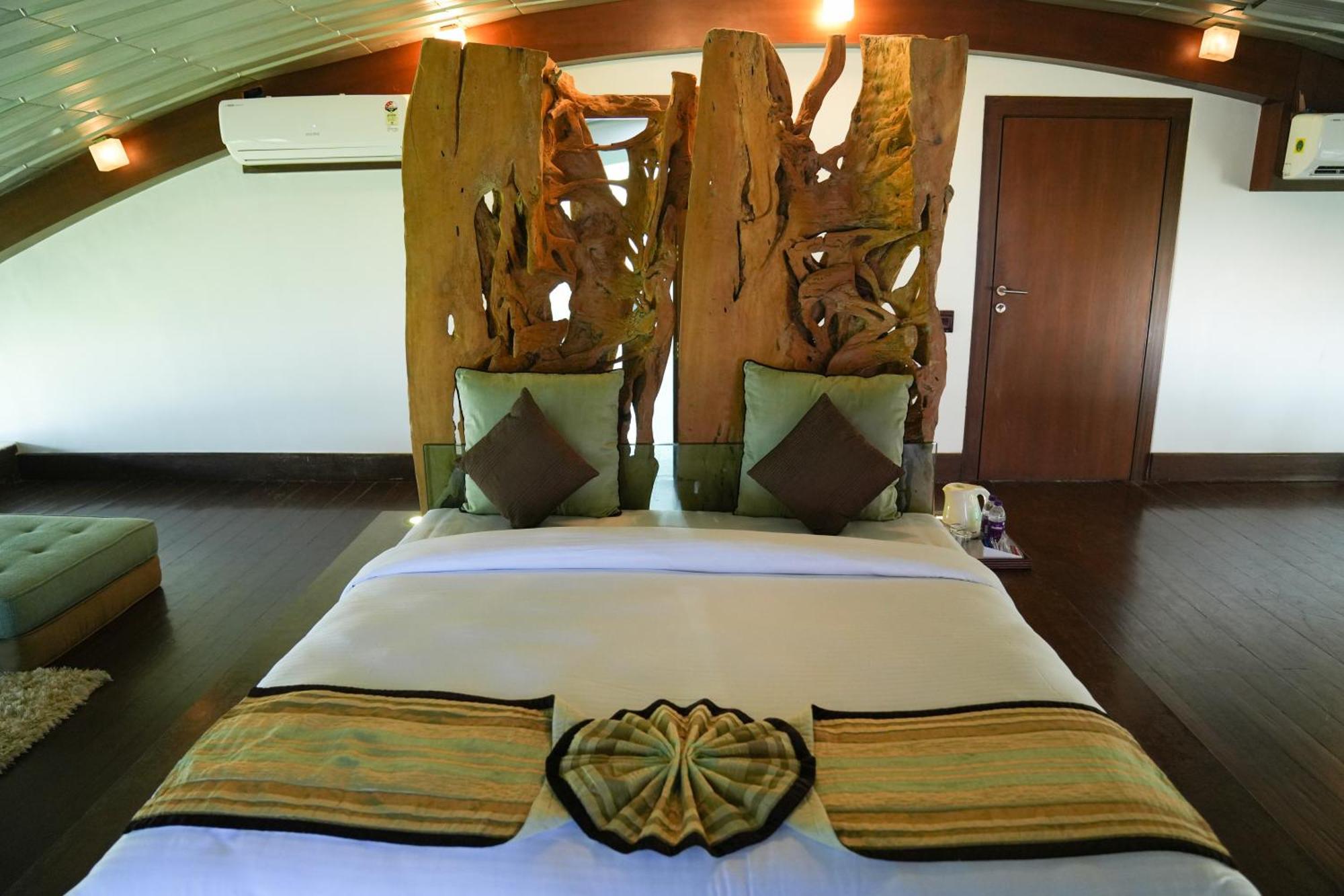Regenta Beach House Resort, Goa Бенаулим Екстериор снимка